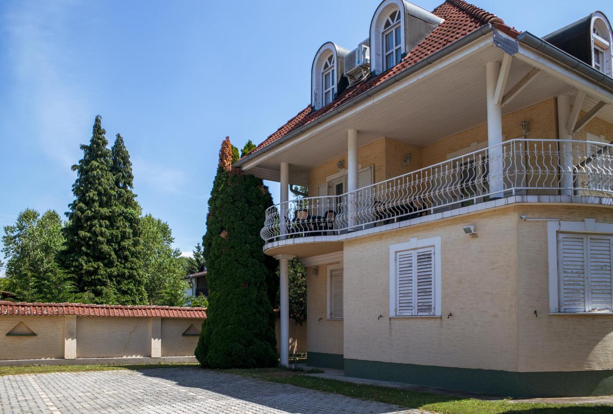 Bella Villa Apartmanhaz Zamárdi エクステリア 写真